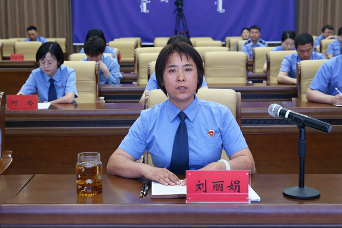 AD0P0717.jpg